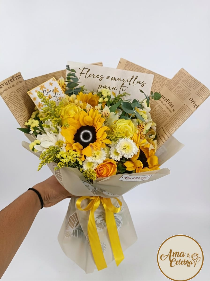 Bouquet de flores amarillas surtidas